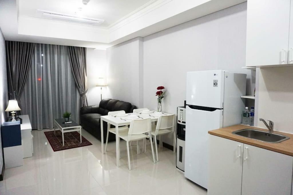 ג'קרטה Luxury 2 Bedroom Condo At Casa Grande Residence - Kasablanka Mall מראה חיצוני תמונה